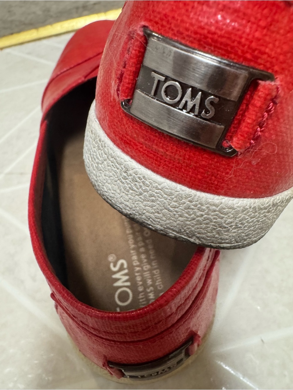 TOMS Red Women's Slip-On Shoes for a “One for One” Special Cause. EUC — Size 6